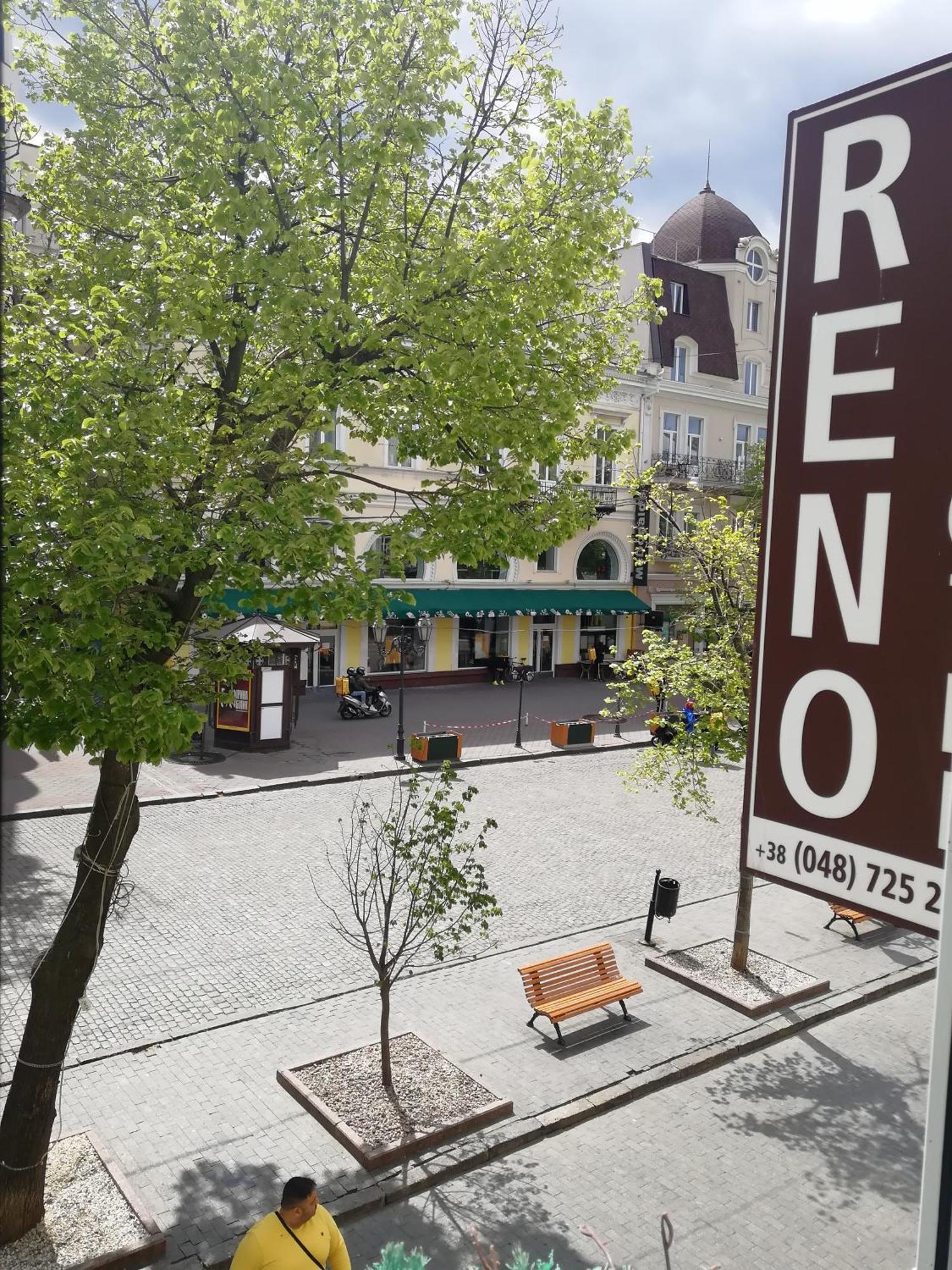 Hotel Reno On Deribasovskaya Odessa Dış mekan fotoğraf