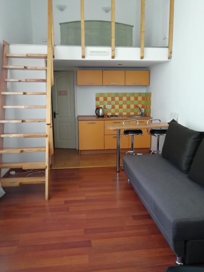 Hotel Reno On Deribasovskaya Odessa Dış mekan fotoğraf